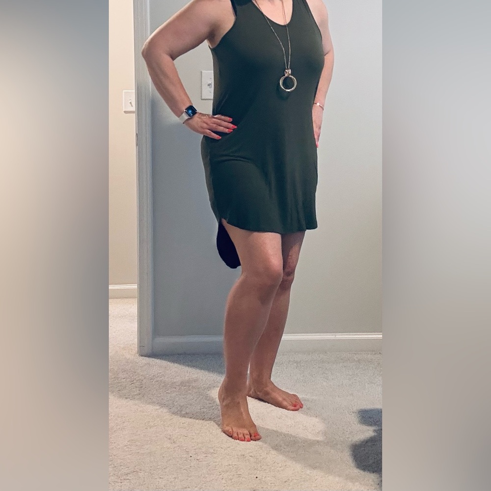 Venus-Elegant Green Sleeveless Dress